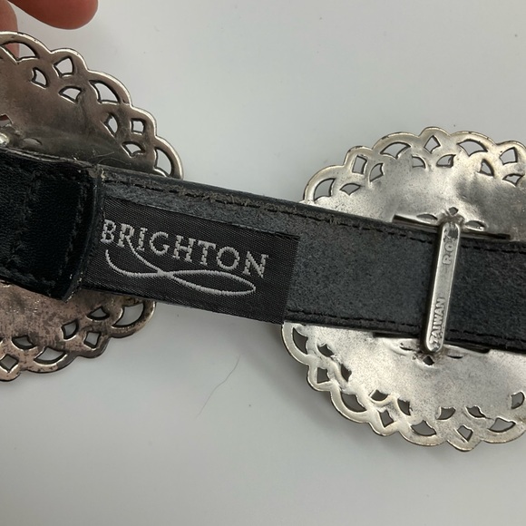 BRIGHTON CONCHO LEATHER BELT - Picture 4 of 13